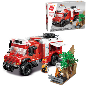 Конструктор Qman серия MineCity Пожарная машина: Разбор завала, 656 деталей